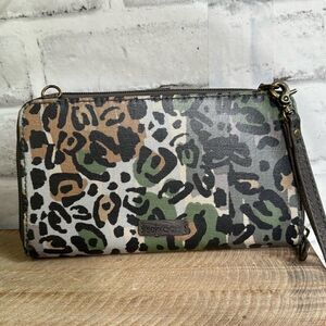 Sakroots Large Smartphone Wallet Wristlet Crossbody (Slate Spotted Wildlife)